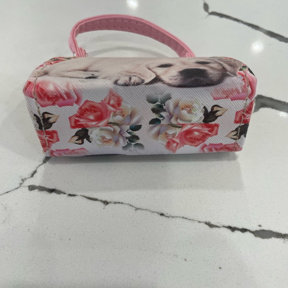 Tic Toc Pink Puppy Print Kiss Lock Lipstick/Change Purse/Bag Charm No Callouts - Picture 7 of 13
